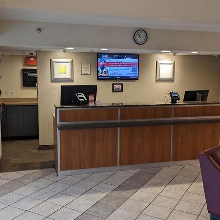 Red Roof Inn San Antonio Airport Exterior photo