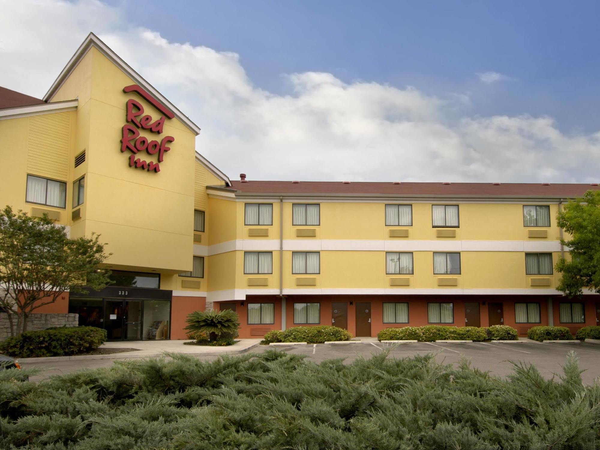 Red Roof Inn San Antonio Airport Exterior photo